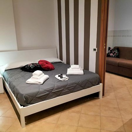 סראוואלה סקריביה Hh Hermoso Housing Serravalle מראה חיצוני תמונה